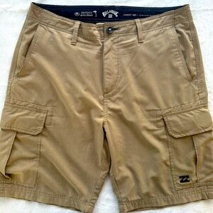Billabong Men’s Hybrid Shorts Size 33, Bottle-opener!
